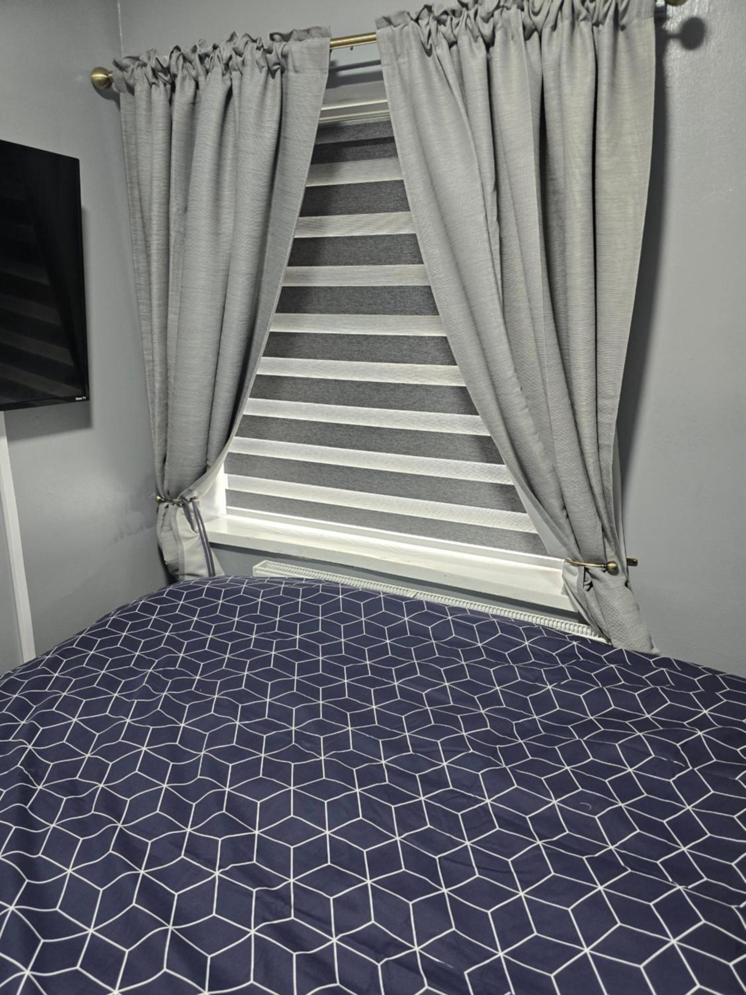 Manchester - House - Sleeps 6 - Parking - Garden Exterior foto